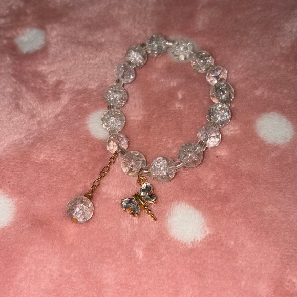 Jewelry - Clear 10 mm Glass Beaded Bracelet with Dragonfly Charms New